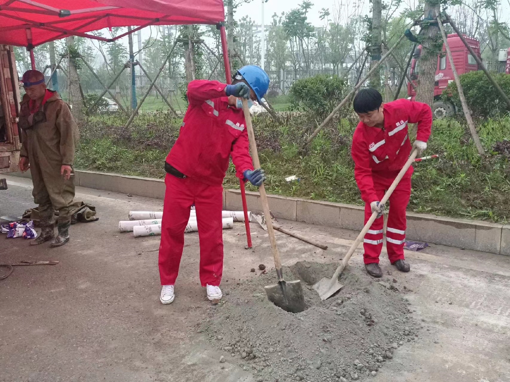 邹城管道疏通哪家好】及时进行市政管道清淤